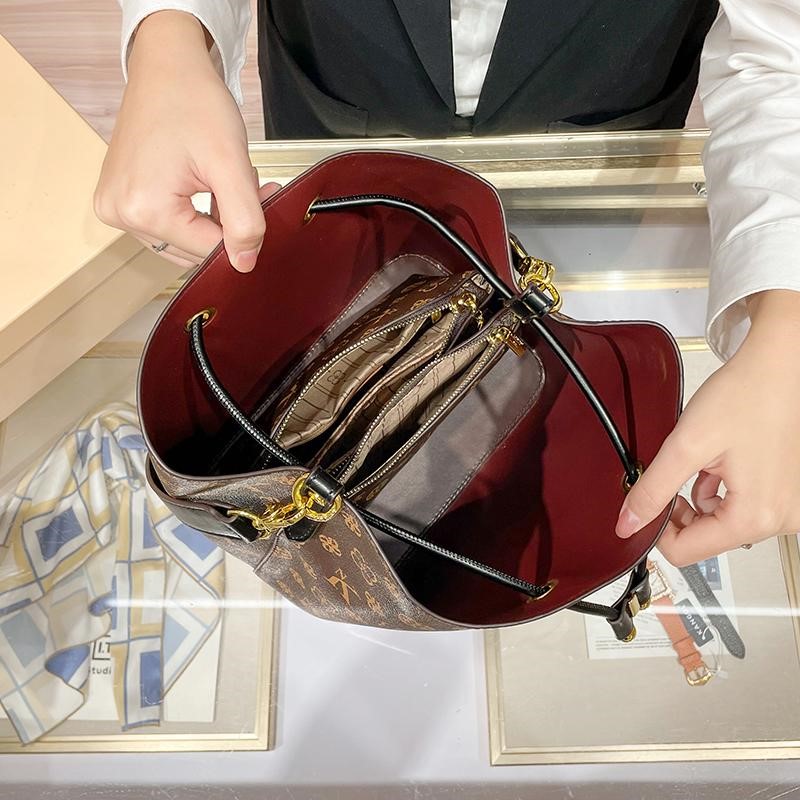 Luxury Brand Leather Handbag F - огляд і ціна Women Bags Popular Brands