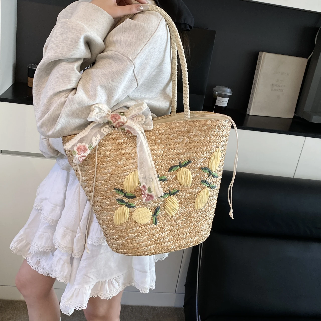 Large Capacity Beach Shoulder  - огляд і ціна Women'S Tote Bags Designer