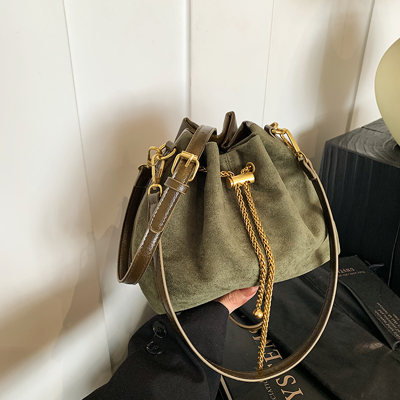 Soft Commuting Crossbody Bags  - огляд і ціна Women Hand Bags Sale