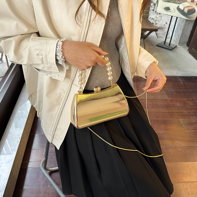 Women Gold Metallic Crossbody  - огляд і ціна Women Bags Popular Brands