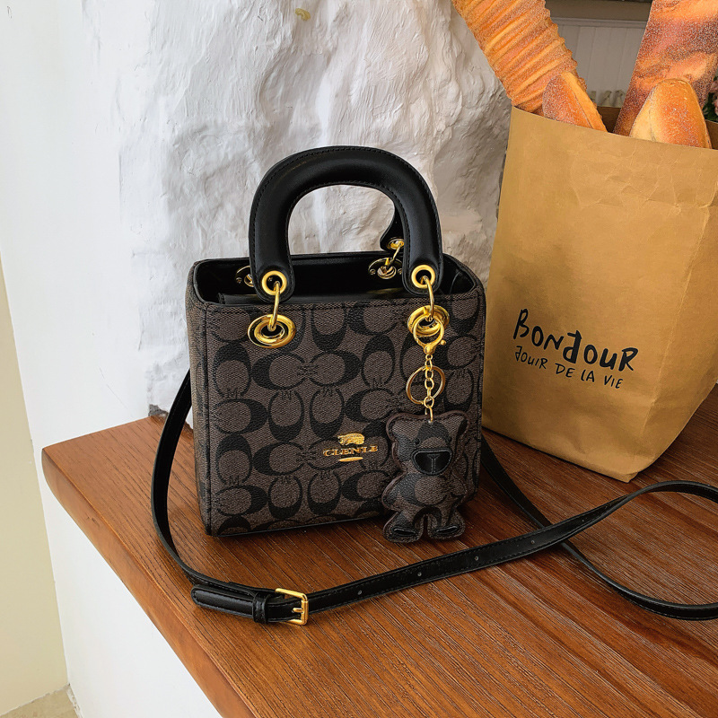 Luxury Women Bag 2026 New Vint - огляд і ціна Women'S Bags At M&S