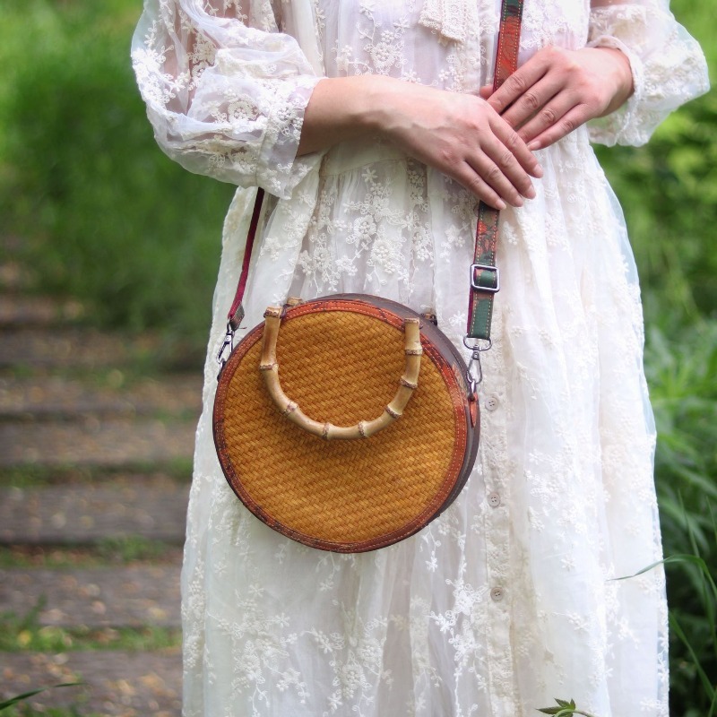 Round Bamboo Woven Xiangyun Fa - огляд і ціна Women'S Crossbody Bags